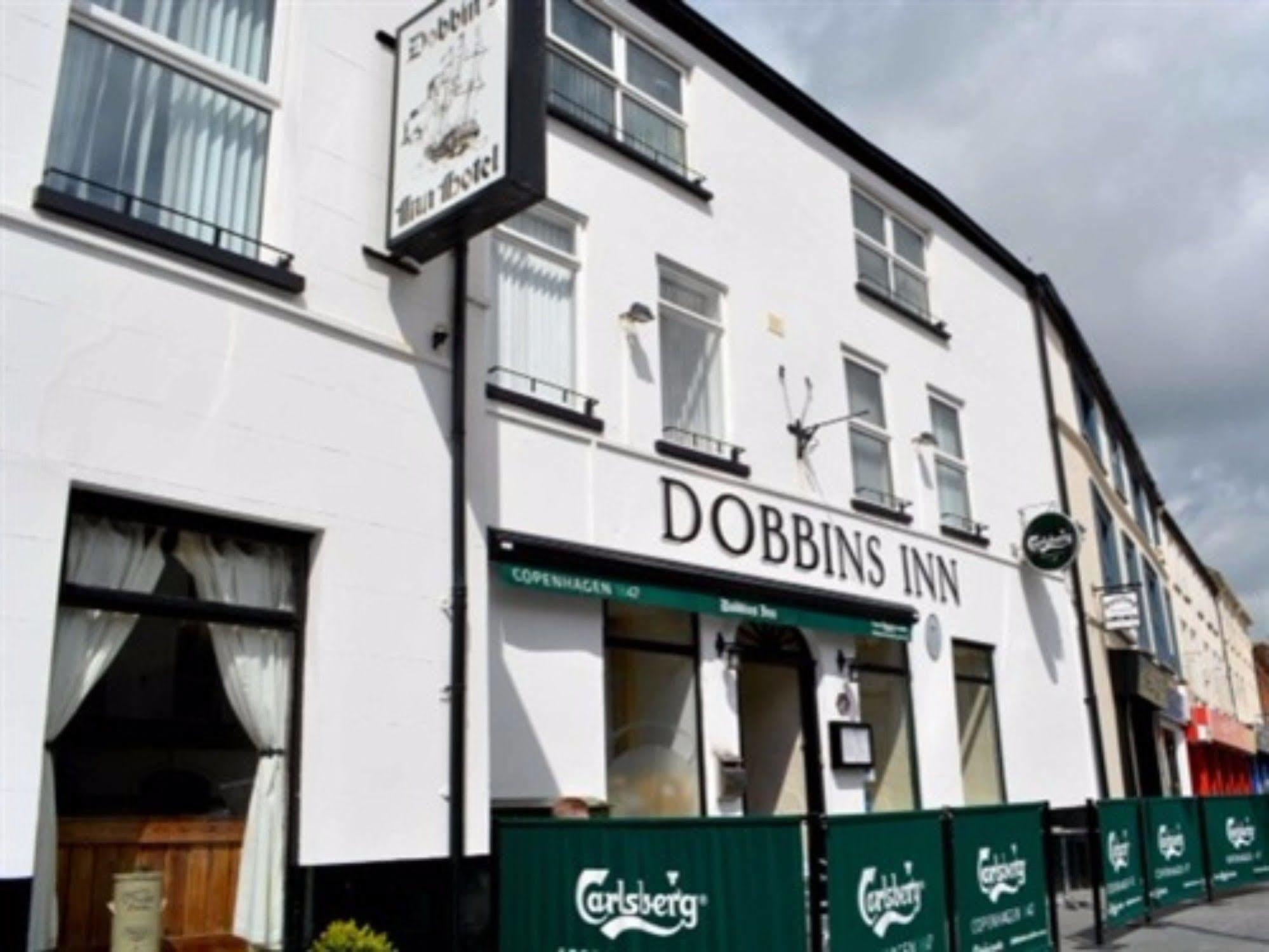 Dobbins Inn แคร์ริกเฟอร์กัส ภายนอก รูปภาพ